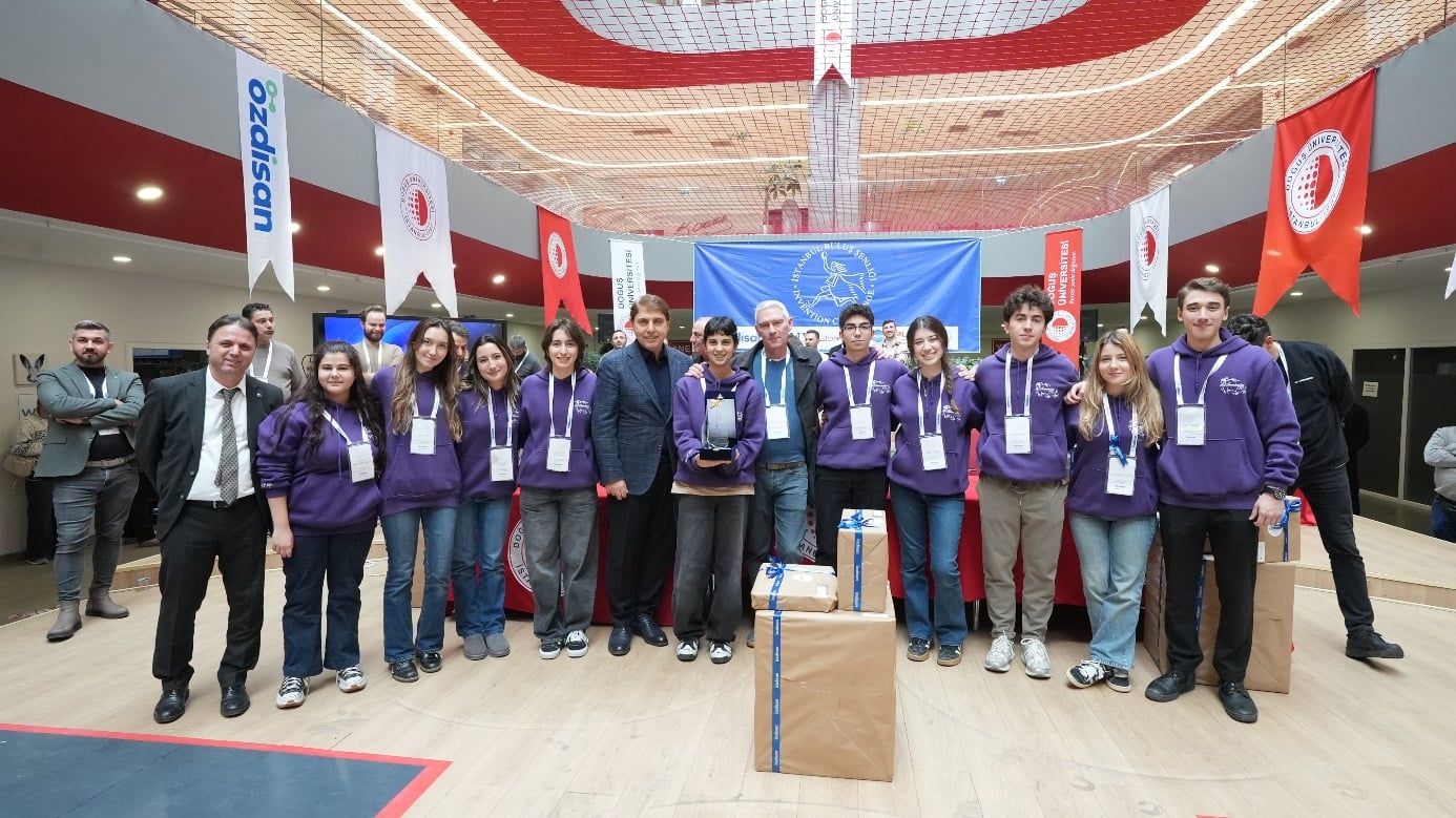 3. Notre-Dame de Sion Fransız Lisesi PHSISION Takımı