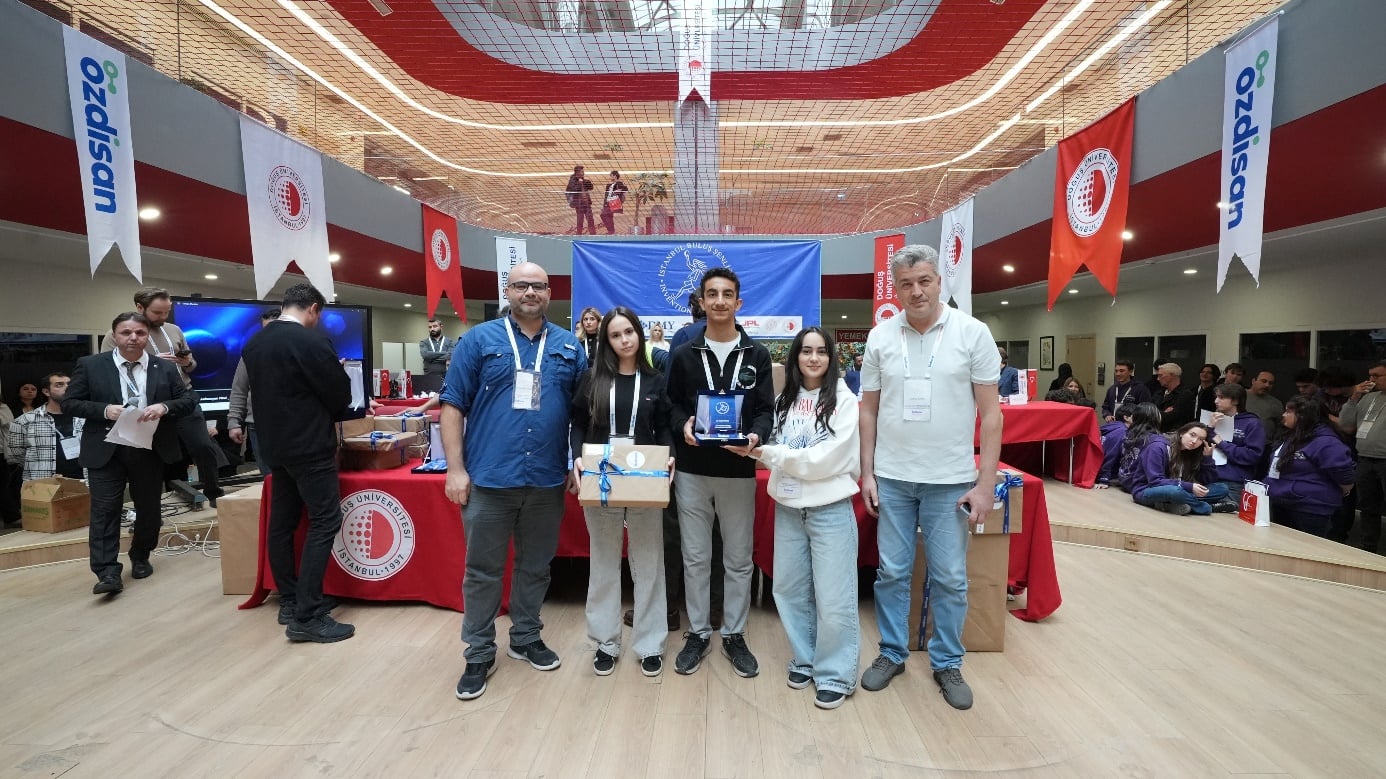 EN KÜÇÜK Körfez Atatürk Anadolu Lisesi Kaalaxy Takımı